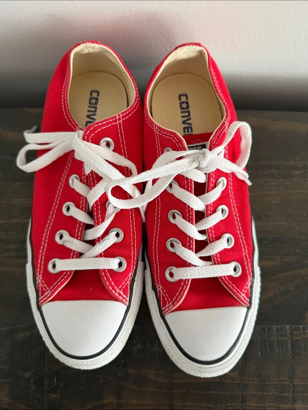 Converse Red Chuck Taylor Low Top Canvas Sneakers Womens Size 6 - Picture 2 of 8